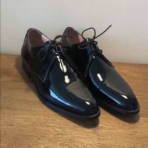 Women’s patent leather dress shoes